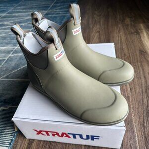 NWOT Xtratuf Men's Ankle Deck Boot